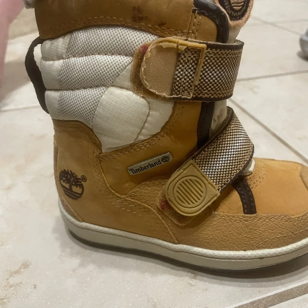 Timberland Kids Winter Boots with Faux Fur Lining Size 8